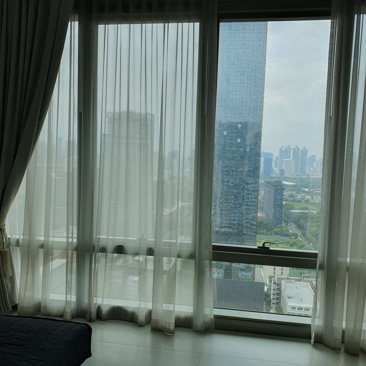 For RentCondoWitthayu, Chidlom, Langsuan, Ploenchit : 🏠✨ 185 Ratchadamri | 1-Bedroom Condo for Rent (HBH-ST-139)