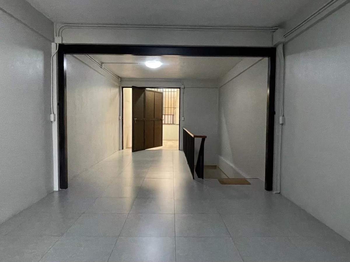 For RentTownhomeSathorn, Narathiwat : House for rent, 4 storey building + rooftop, Chong Nonsi, fully furnished, near Central Rama 3, only 3 minutes.