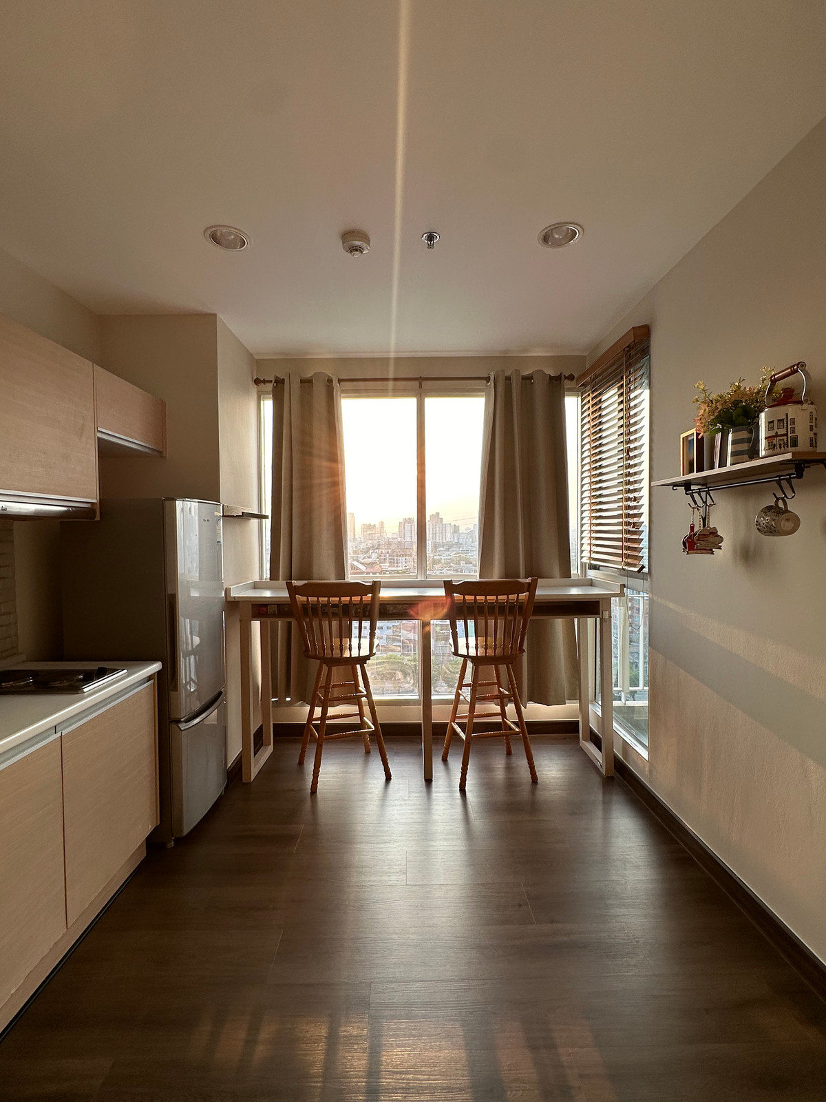 For SaleCondoRatchadapisek, Huaikwang, Suttisan : Condo for sale Rhythm Ratchada - next to MRT Ratchadaphisek.