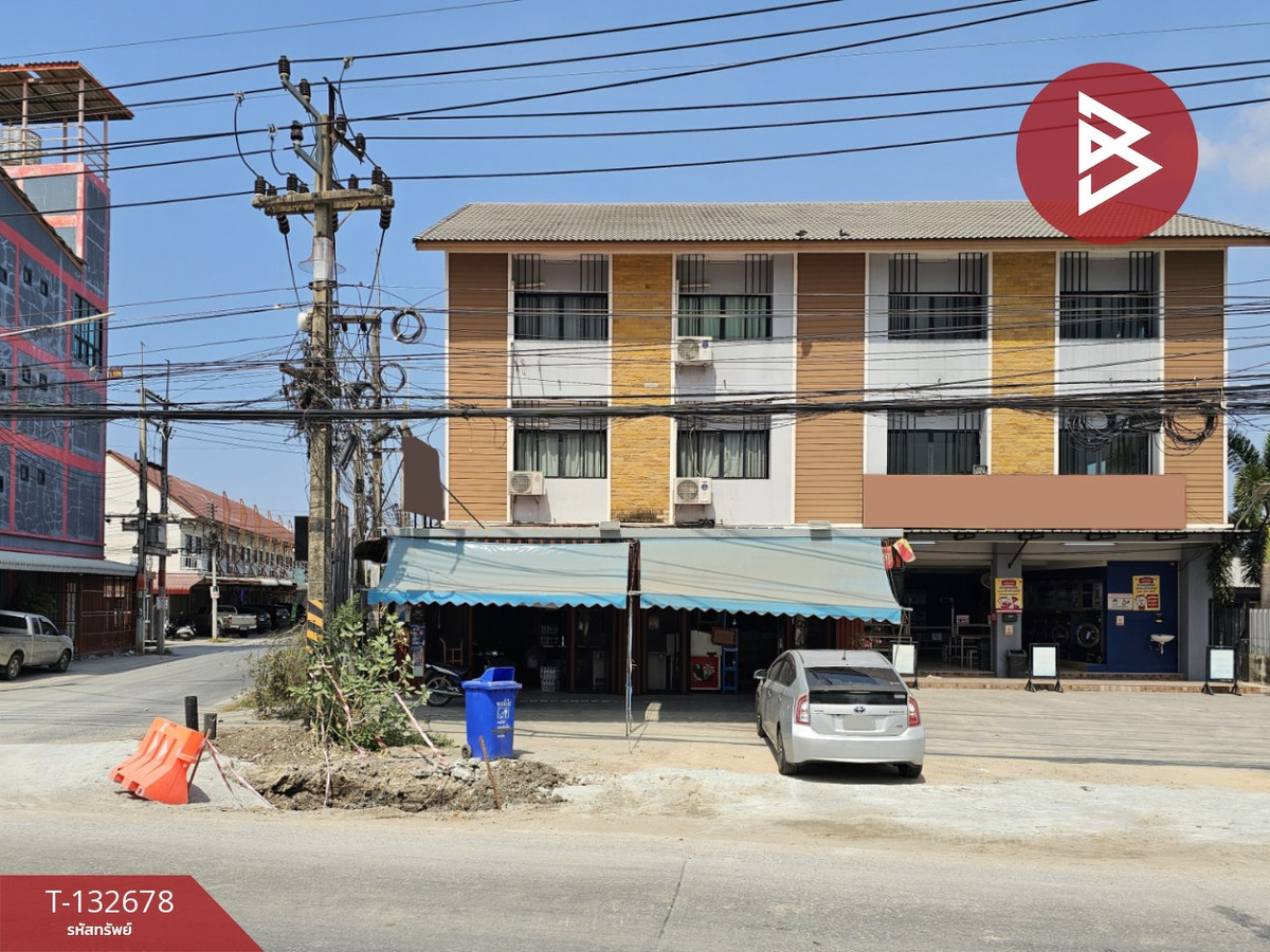 For SaleShop HousePattaya, Bangsaen, Chonburi : Commercial building for sale, area 83 sq m, Sukprayoon Road, Phan Thong, Chonburi.