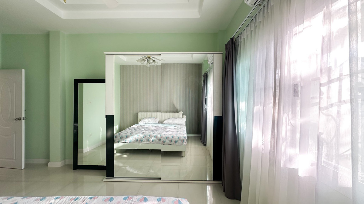 ให้เช่าบ้านพัทยา บางแสน ชลบุรี สัตหีบ : ให้เช่าบ้านเดี่ยวหลังมุม 62 ตรารางวา 3 ห้องนอน 2 ห้องน้ำ ใกล้โรงเรียนนานาชาติรีเจ้นท์ พัทยา | 30,000 / เดือน 