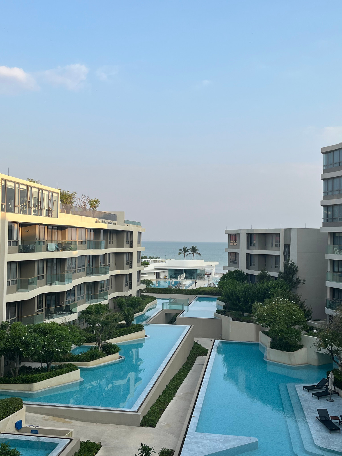 ขายคอนโดหัวหิน ประจวบคีรีขันธ์ : Veranda Residence Hua Hin Sea View,Best for both investment and vocation home.