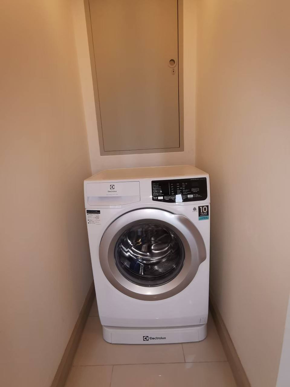 ให้เช่าคอนโดพระราม 9 เพชรบุรีตัดใหม่ RCA : 🌟 Best Value - Ideo Mobi Rama9 | 2Bed2Bath | 29K/month ได้ที่จอดรถ 2 คัน เฟอร์ฯครบ พร้อมเข้าอยู่ 