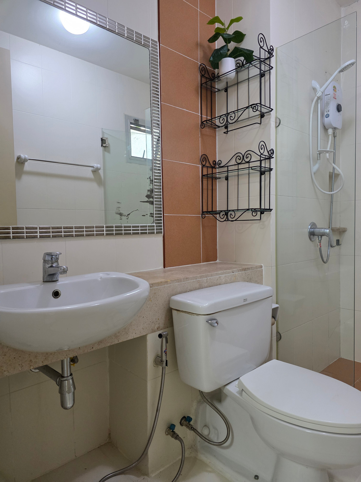 For RentCondoPattanakan, Srinakarin : K-6734 Urgent for rent! Parkland Srinakarin, ready to move in.