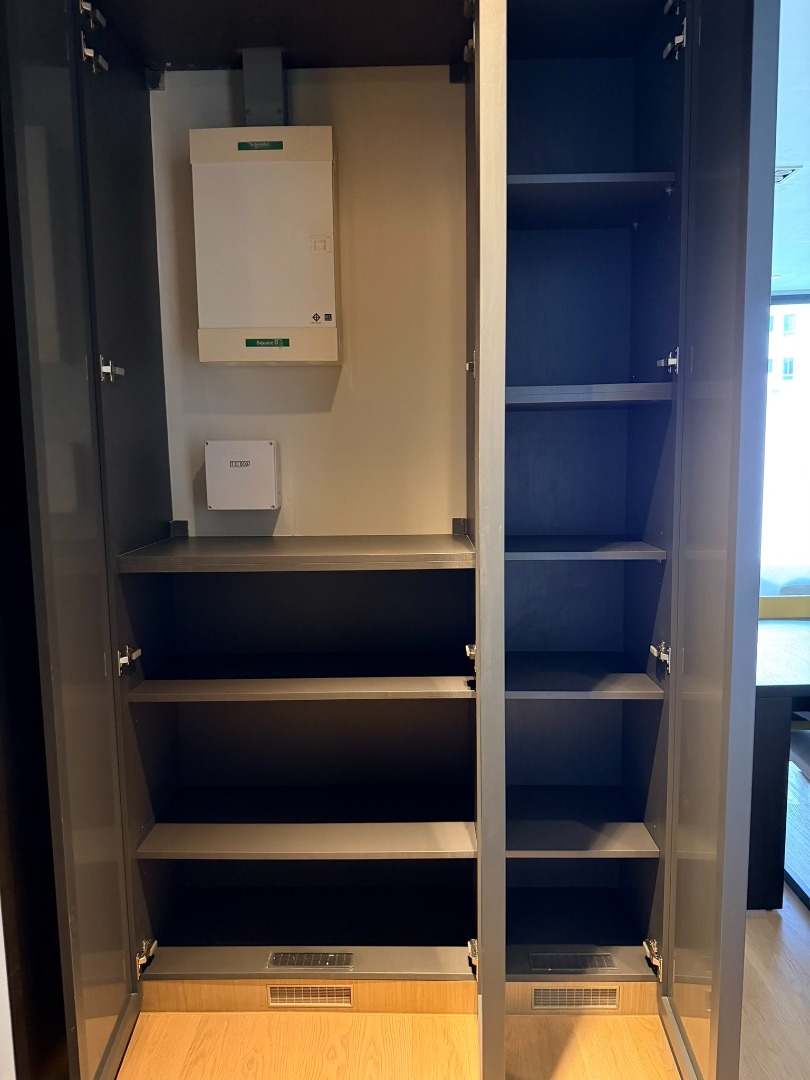 For RentCondoSukhumvit, Asoke, Thonglor : 🔥For Rent Now🔥 Beatnik Sukhumvit 32, Spacious 3-Bedroom Unit with Bathtub, Fully Furnished, Ready to Move In, Near BTS Thonglor