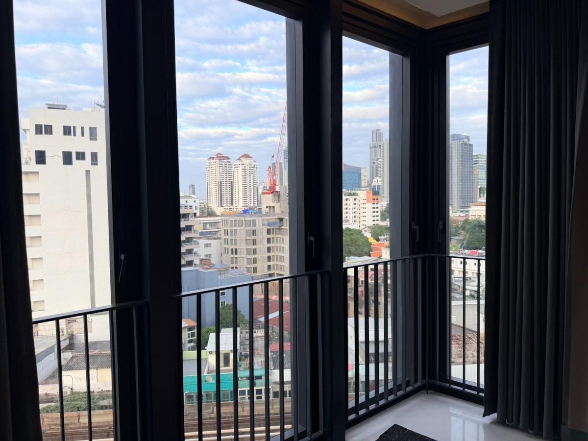 For RentCondoSukhumvit, Asoke, Thonglor : 🔥For Rent Now🔥 Beatnik Sukhumvit 32, Spacious 3-Bedroom Unit with Bathtub, Fully Furnished, Ready to Move In, Near BTS Thonglor