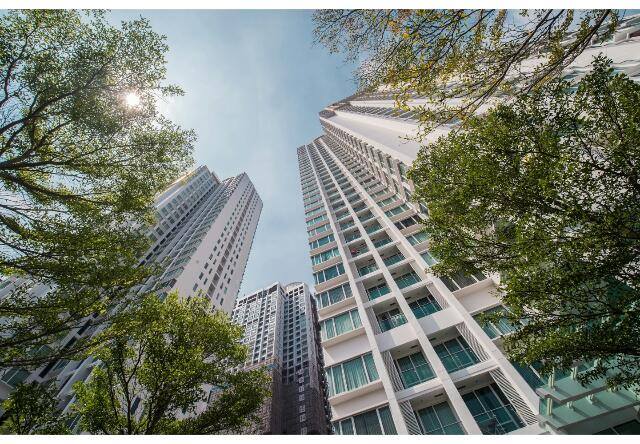 For RentCondoRama9, Petchburi, RCA : 🔥For Rent Now🔥 TC Green Rama 9. Spacious condo with complete furniture, ready to move in. Near BTS Skytrain, in the heart of Rama 9.