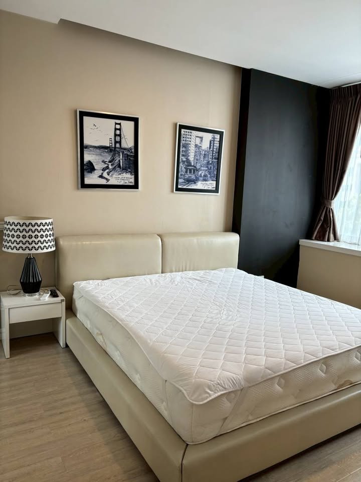 For RentCondoRama9, Petchburi, RCA : 🔥For Rent Now🔥 TC Green Rama 9. Spacious condo with complete furniture, ready to move in. Near BTS Skytrain, in the heart of Rama 9.