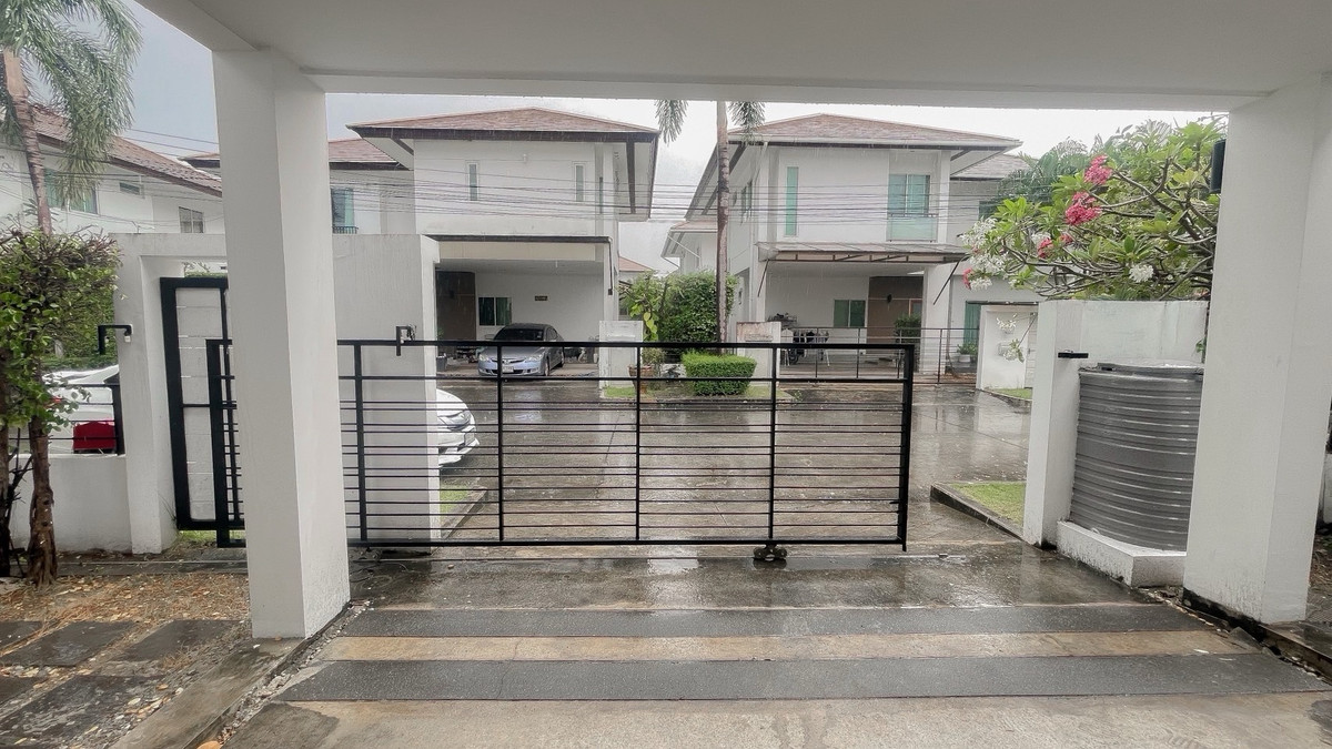 For RentHousePattanakan, Srinakarin : Single house for rent Nirvana beyond lite rama-9 (Nirvana Beyond Lite Rama 9)
🛏️ 3 bedrooms 🛁 3 bathrooms 🚗 2 parking spaces, size 59 sq m., usable area 225 sq m. ✨ Price 45,000 baht ✨