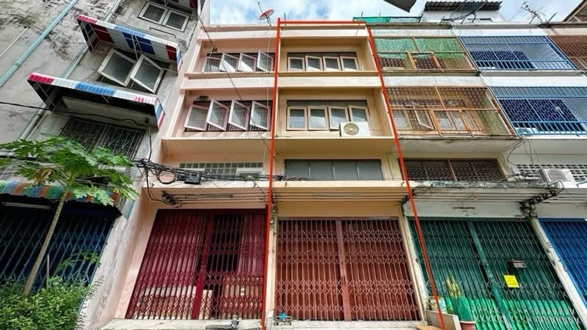 ขายทาวน์โฮมสาทร นราธิวาส : 🔥 หลุดมาได้ไง! ตึกแถวสาทร-ถนนจันทน์ สำหรับอาหารเดลิเวอรี่ โฮมออฟฟิศ หรือที่เก็บของใจกลางเมือง