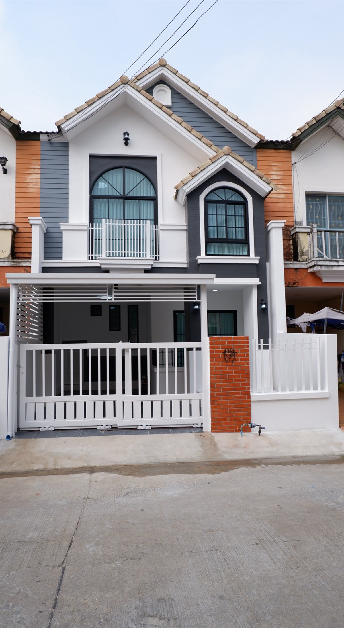 For SaleTownhomePathum Thani,Rangsit, Thammasat : 🏡 Warangkun Village Rangsit Khlong 2📌📌not entering the canal