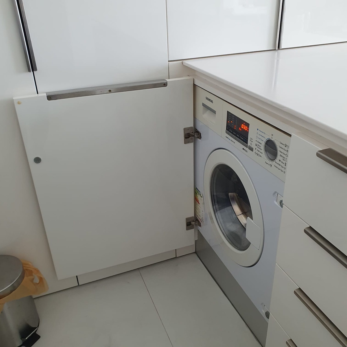 For RentCondoWitthayu, Chidlom, Langsuan, Ploenchit : 🏠✨ 185 Ratchadamri | 1-Bedroom Condo for Rent (HBH-ST-139)