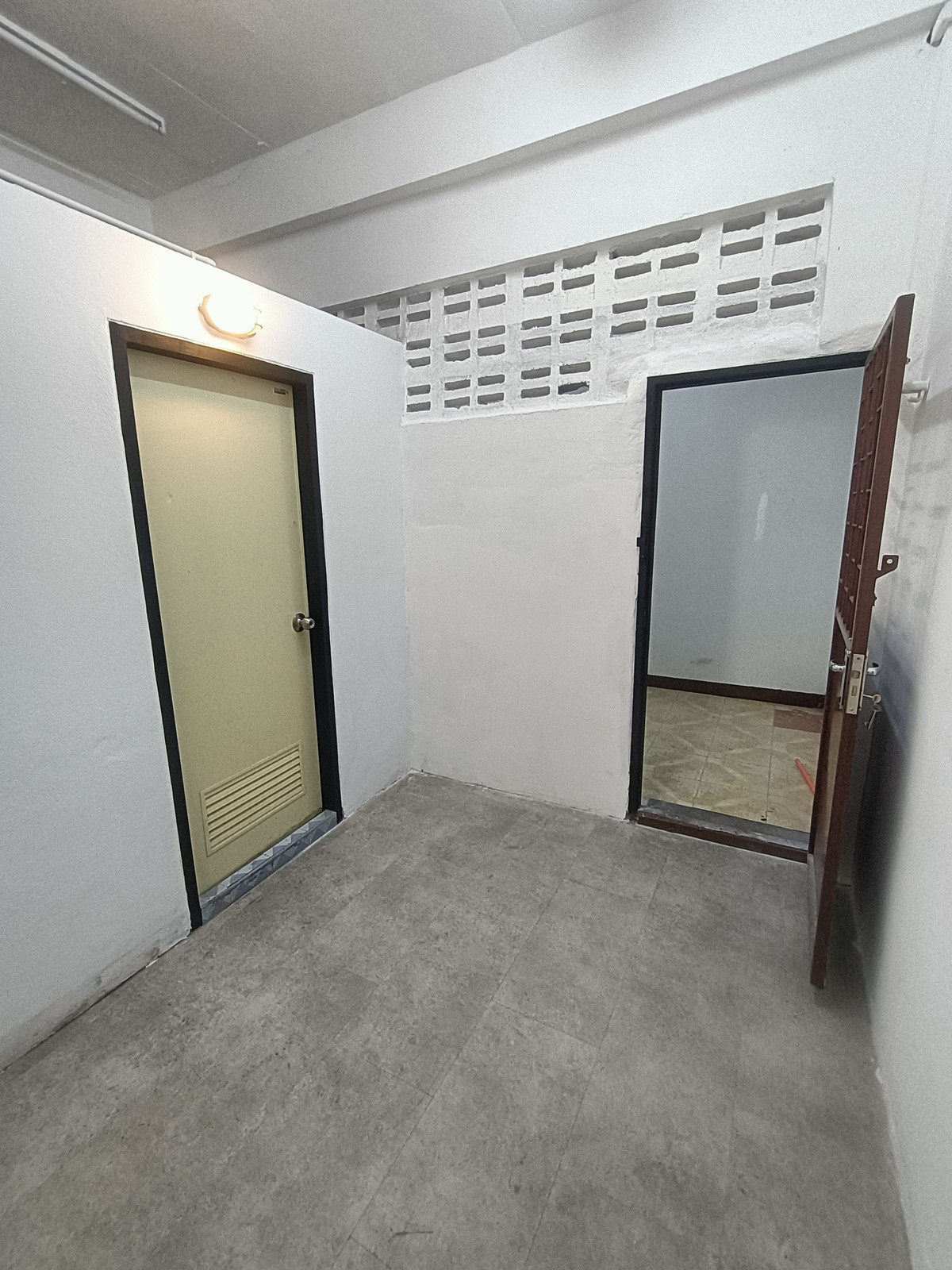 Shop HouseBang kae, Phetkasem : For sale/rent, 3-story commercial building, Phetkasem 38, next to Siam University.