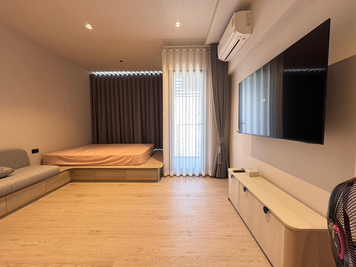 ให้เช่าคอนโดวงเวียนใหญ่ เจริญนคร : Reference Sathorn, ติด BTS Wongwianyai, ว่างพร้อมให้เช่า , ห้องใหม่ 