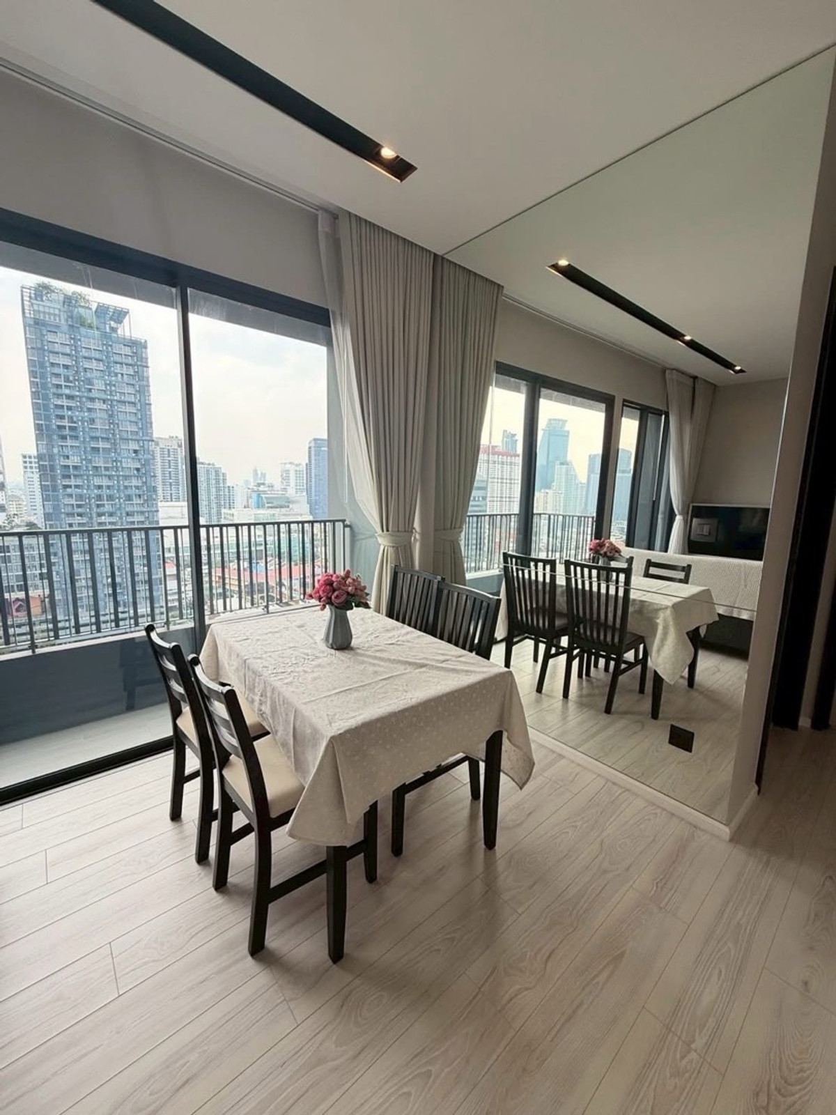 For RentCondoRatchathewi,Phayathai : For rent, The Room Phayathai, 21st floor, size 75 sq m, 2 bedrooms, 2 bathrooms, price 55,000 baht, near APL Ratchaprarop🚝 Beautiful room, ready to move in