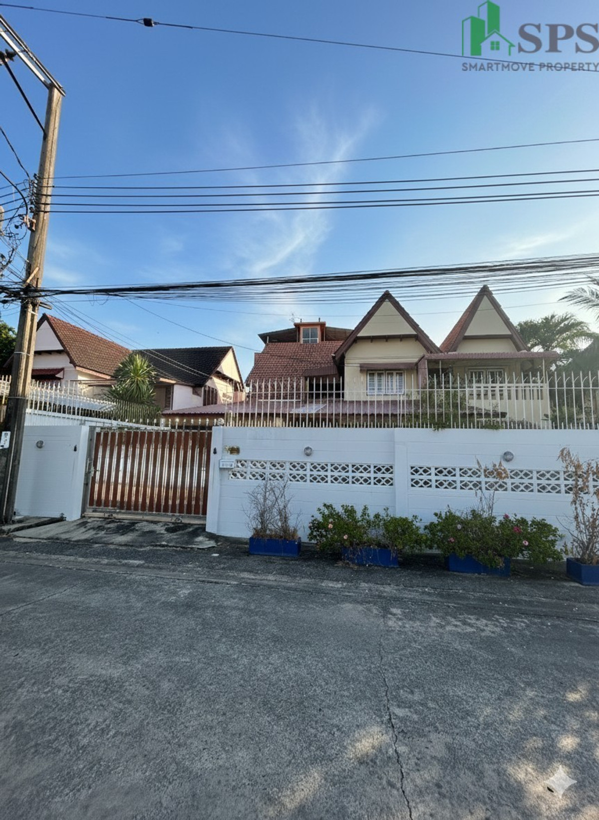 For RentHouseOnnut, Udomsuk : Detached house for rent in Sukhumvit 101/1 (SPSJP43)