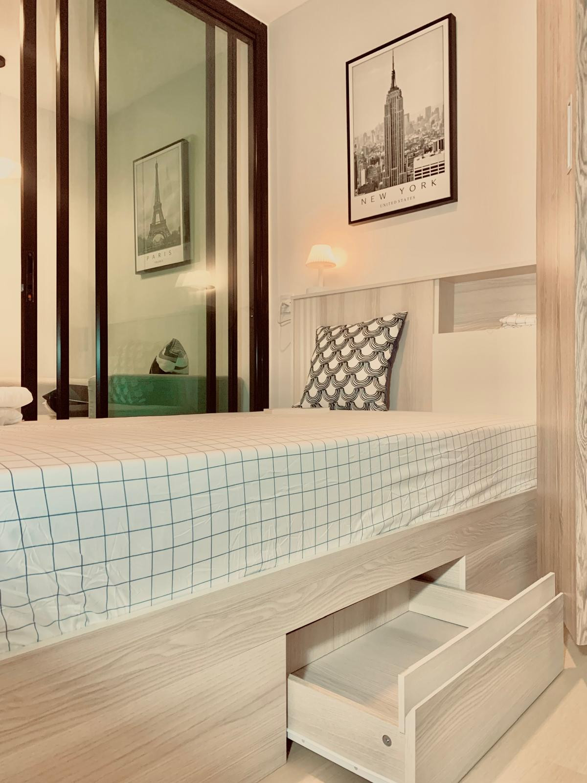 For SaleCondoSamut Prakan,Samrong : Owner post special price for fast sale (with tenant 8% yield), agents welcome