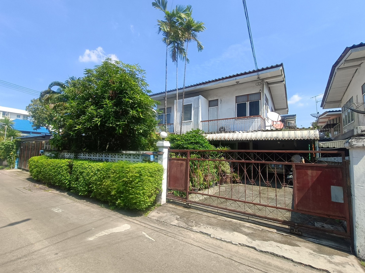 ขายบ้านโชคชัย4 ลาดพร้าว71 : ขายบ้านเดี่ยว 2ชั้น ทำเลทอง นาคนิวาส 27 แยก 40 เขตลาดพร้าว จังหวัดกรุงเทพมหานคร