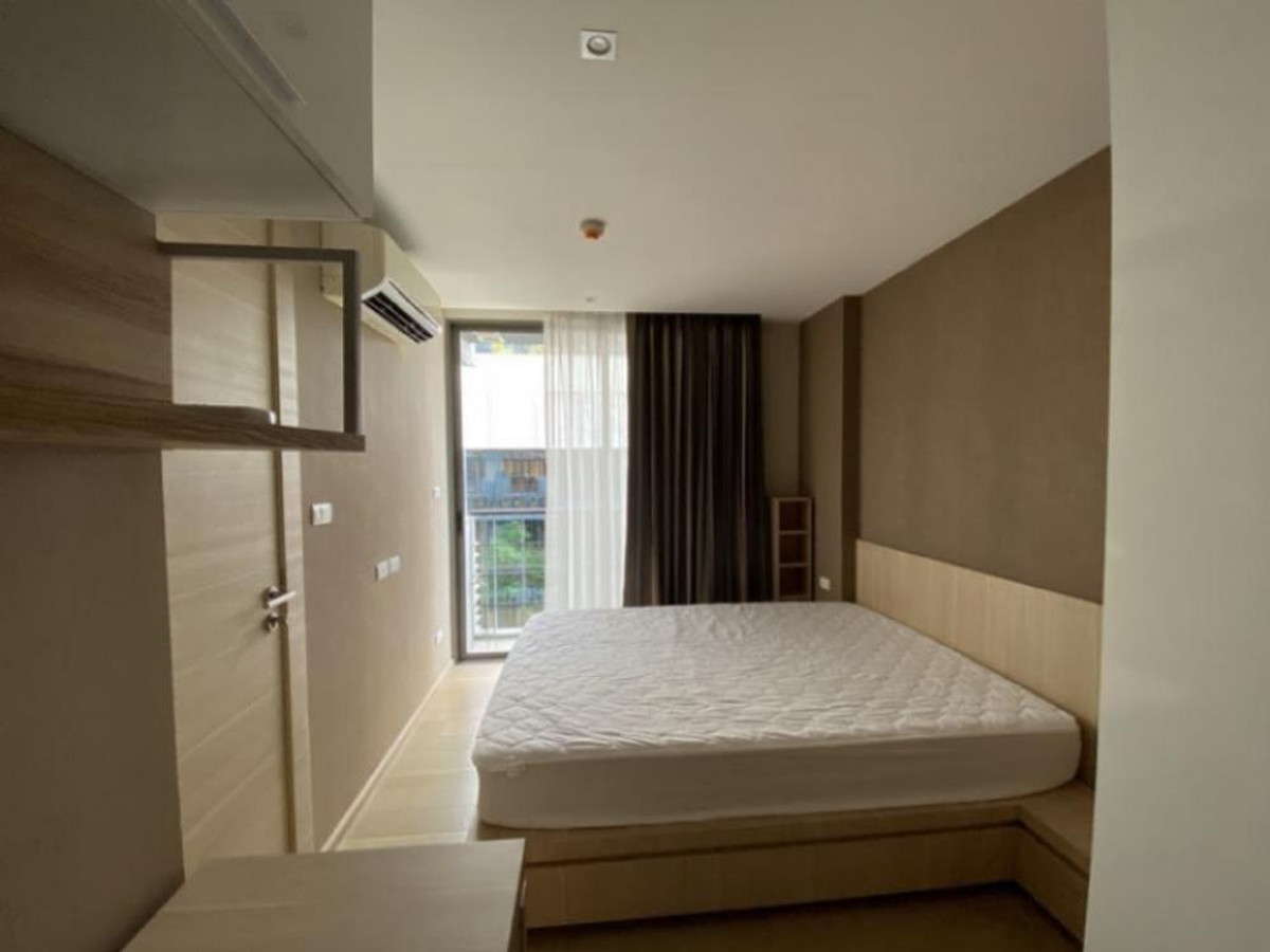 ขายคอนโดสีลม ศาลาแดง บางรัก : Klass Condo Silom / 1 Bedroom (SALE WITH TENANT),  คลาส คอนโด สีลม / 1 ห้องนอน (ขายพร้อมผู้เช่า) PT046 