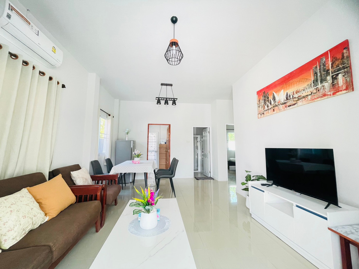 ให้เช่าบ้านเชียงใหม่ : 🌄Hot Price / Only 18,000 Baht ..... ดีญ่าหางดงสวยวิวภูเขา ให้เช่าติดทรัพย์ตรงกับเจ้าของ | มีสวน + สระว่ายน้ำ + ฟิตเนส