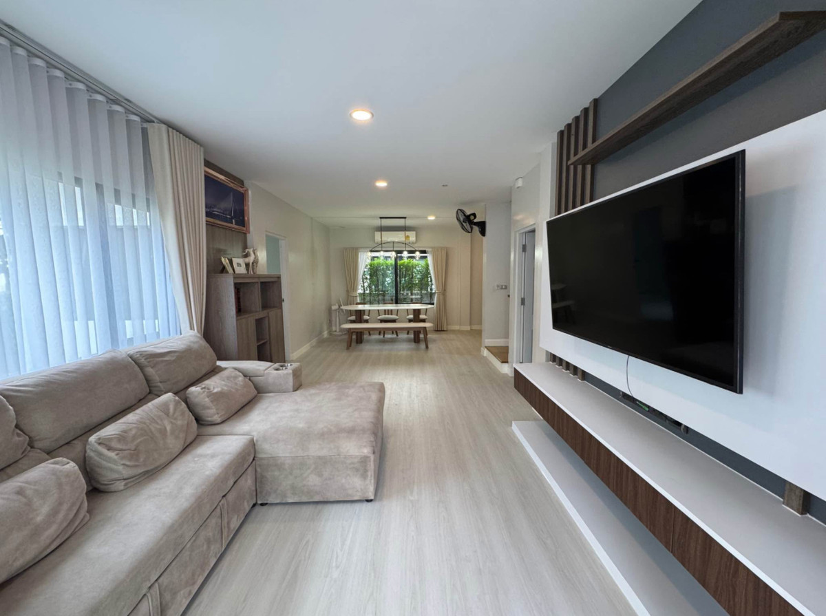 ให้เช่าบ้านบางนา แบริ่ง ลาซาล : 💥ให้เช่า 58,000 บาท โครงการ The Centro Bangna Km.7 เข้าออกได้ 2 ทาง (ซอยราชวินิต และถนนบัวนครินทร์)