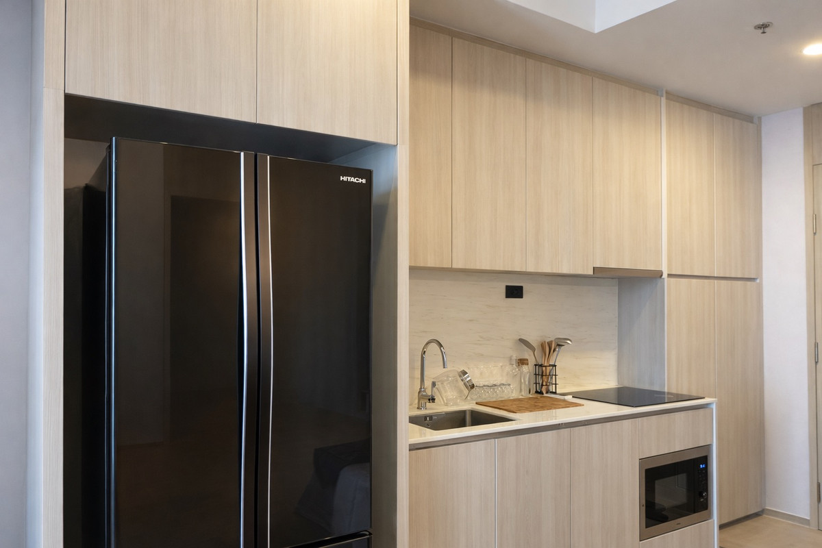 For RentCondoKhlongtoei, Kluaynamthai : 🔥 Rare Unit! Large room for rent, Siamese Exclusive 42, near BTS Ekkamai, only 130 m.