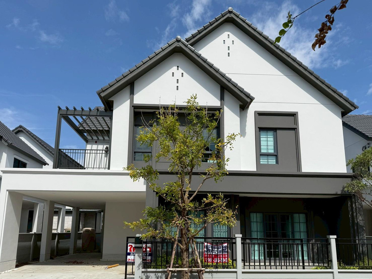 ให้เช่าบ้านบางนา แบริ่ง ลาซาล : ด่วน! ปล่อยเช่าบ้านเดี่ยวหลังใหญ่ พร้อมเฟอร์นิเจอร์ที่โครงการ Centro Bangna 