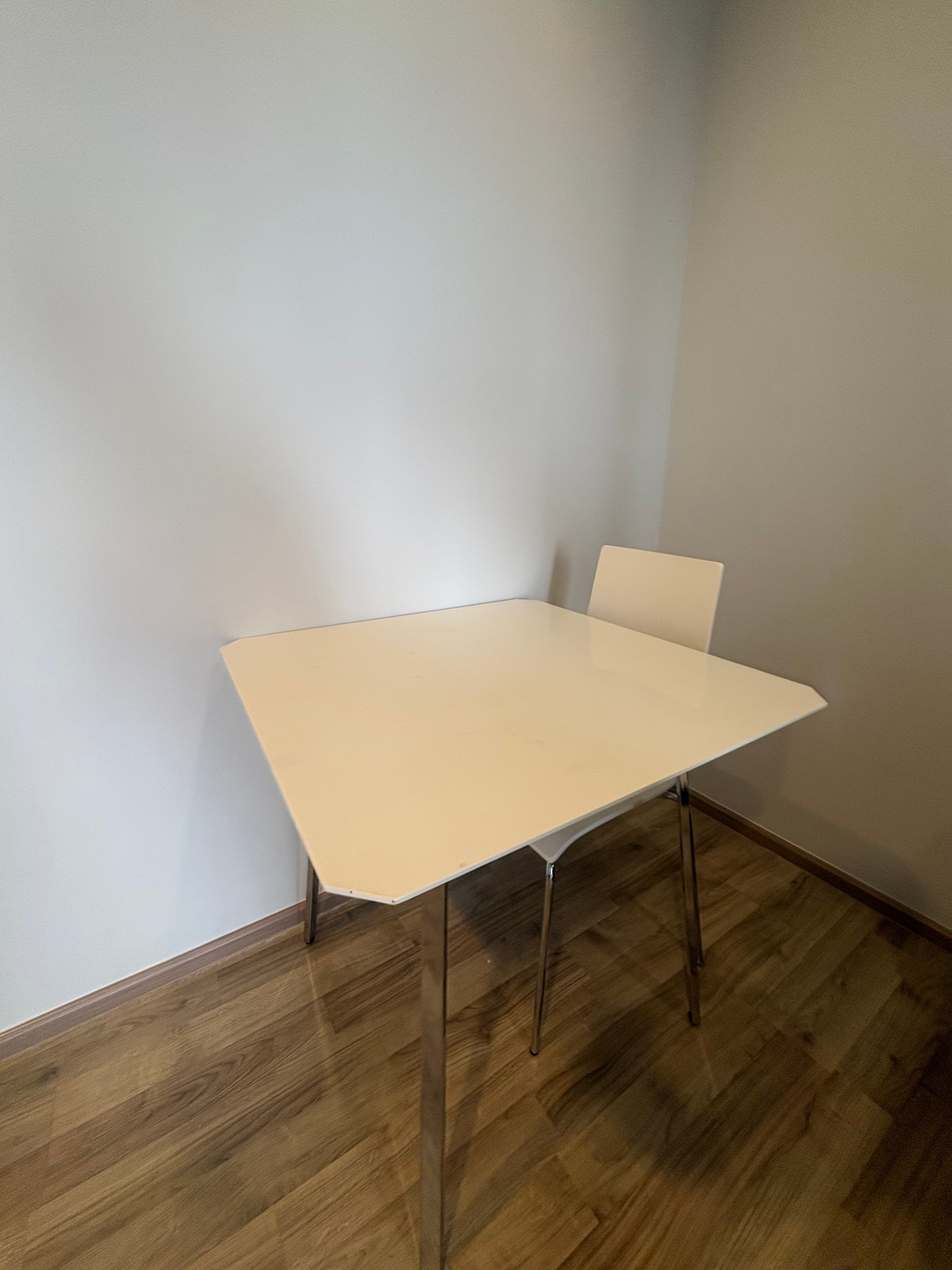 ให้เช่าคอนโดสะพานควาย จตุจักร : ⚡️ถูกที่สุดวิวสวน⚡️The line jatujuk mohchit 35 Sqm Size ใหญ่วิวสวน สัญญา 1 ปี 20,000 🔥สนใจติดต่อพัตเตอร์ 0928895628 ⚡️Line: plustor_ss