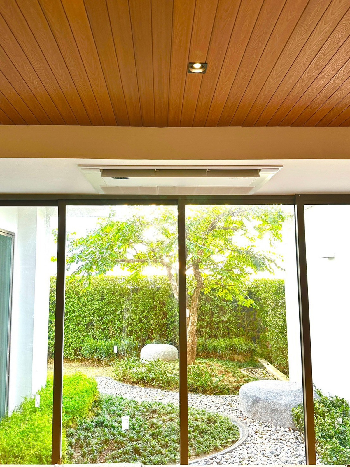 HousePattanakan, Srinakarin : For rent/sale, detached house, Vive Rama9 project, Vive Rama 9 (Krungthep Kreetha)