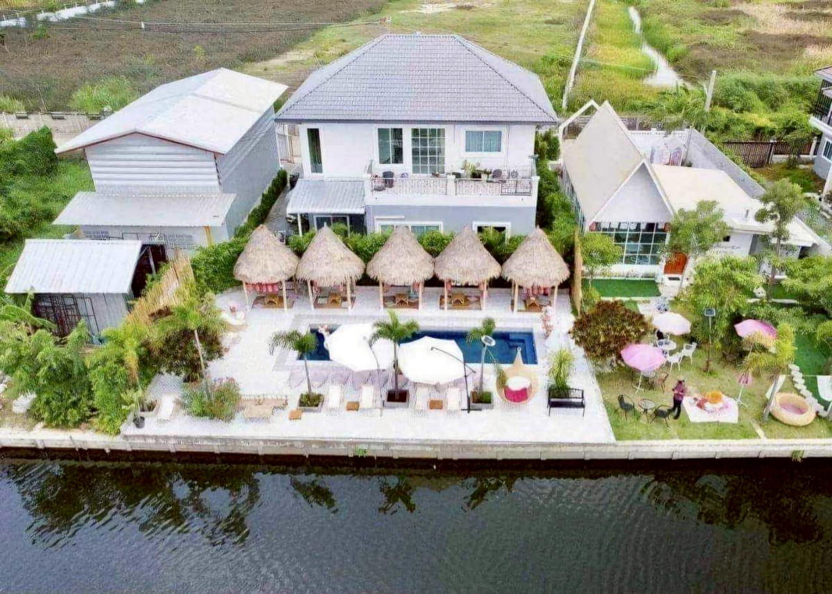 For RentHouseThaphra, Talat Phlu, Wutthakat : LTH14336 – House / Pool Villa for Rent | Ekkachai Lake Ville | Land 286 sq.wah | Usable Area 288 sqm | 4 Beds 3 Baths | Near BTS Wutthakat | 150K/Month | House with swimming pool for rent Ekkachai Lake Ville