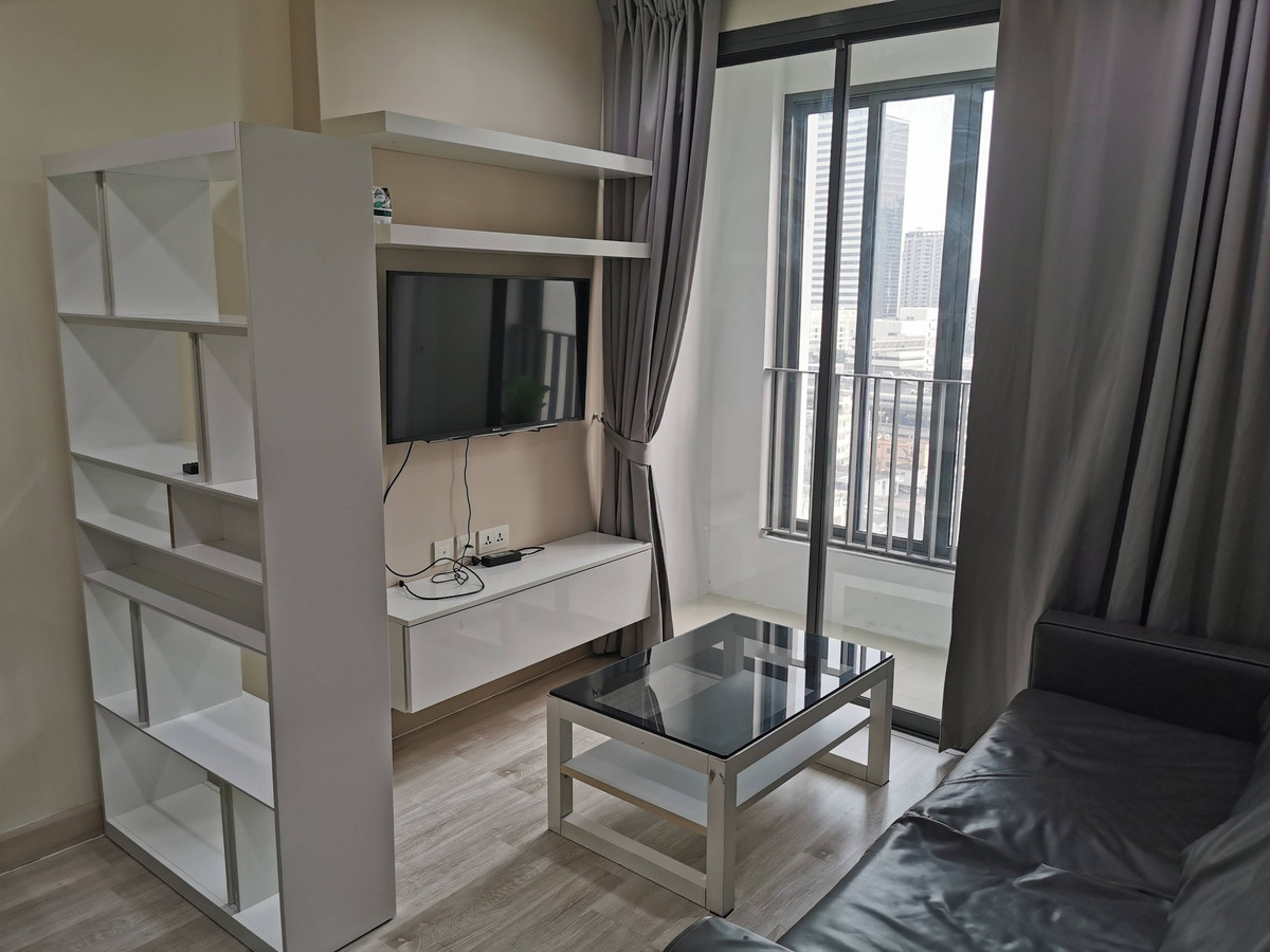 ให้เช่าคอนโดพระราม 9 เพชรบุรีตัดใหม่ RCA : 🌟 Best Value - Ideo Mobi Rama9 | 2Bed2Bath | 29K/month ได้ที่จอดรถ 2 คัน เฟอร์ฯครบ พร้อมเข้าอยู่ 