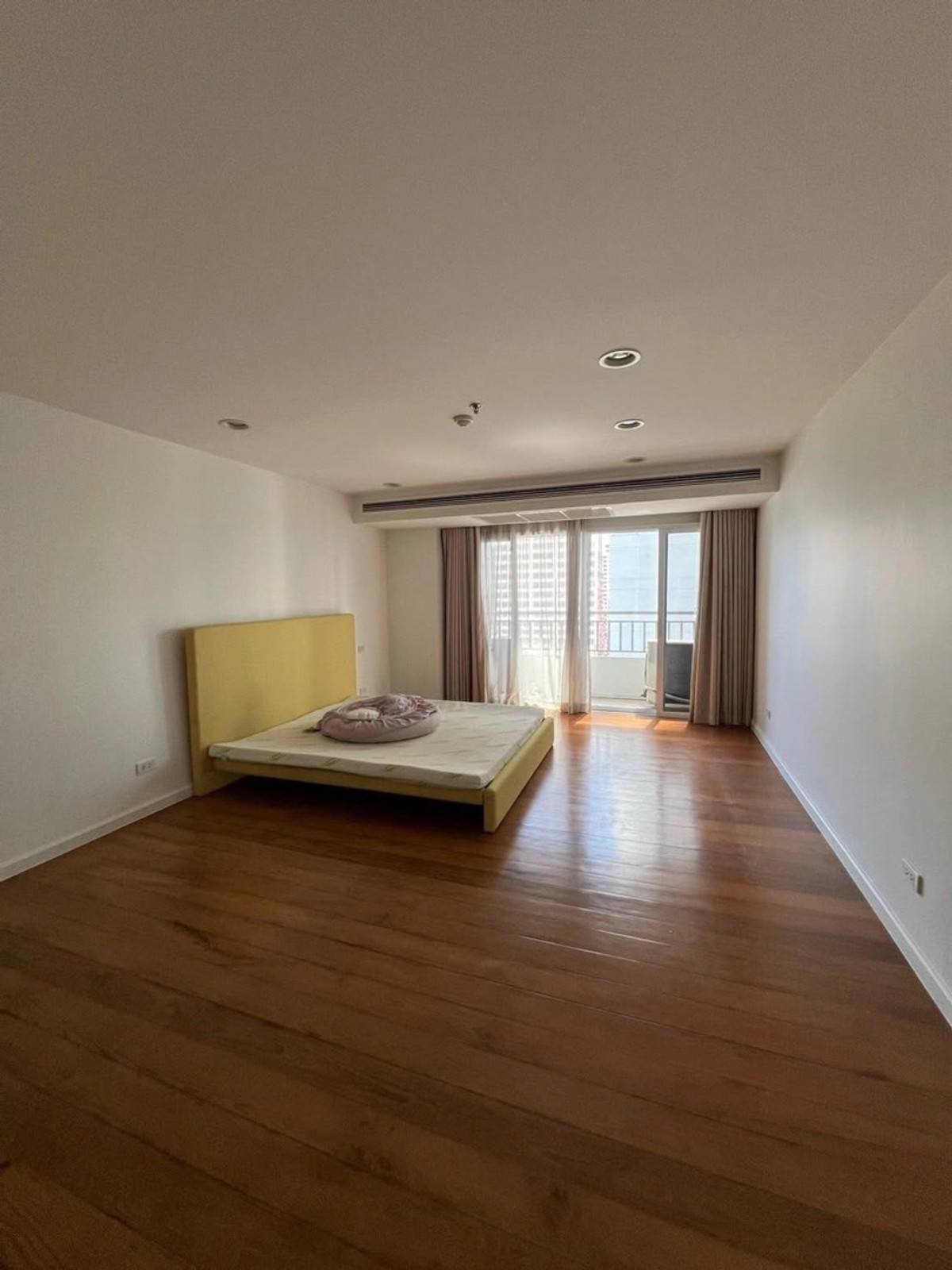 คอนโดสาทร นราธิวาส : ขาย / ให้เช่า คอนโดหรู SATHORN PARK PLACE – สาทร
