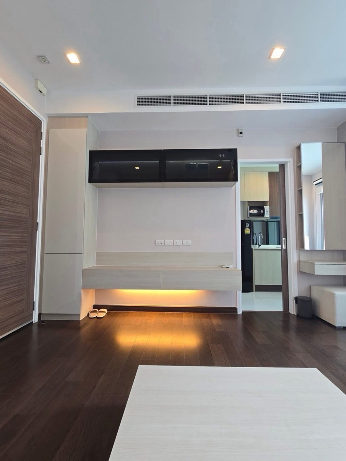 For RentCondoRama9, Petchburi, RCA : 🔥 HOT DEAL! Q Asoke Studio | Fully Furnished | by Cherlyn 🌻