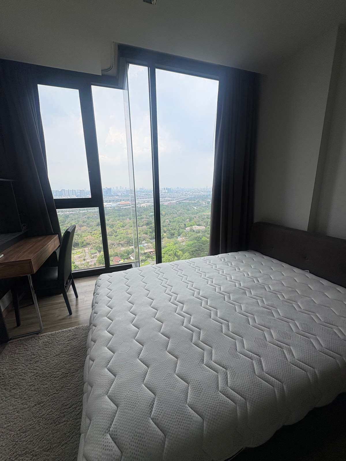 ให้เช่าคอนโดสะพานควาย จตุจักร : ⚡️ถูกที่สุดวิวสวน⚡️The line jatujuk mohchit 35 Sqm Size ใหญ่วิวสวน สัญญา 1 ปี 22,000 🔥สนใจติดต่อพัตเตอร์ 0928895628 ⚡️Line: plustor_ss