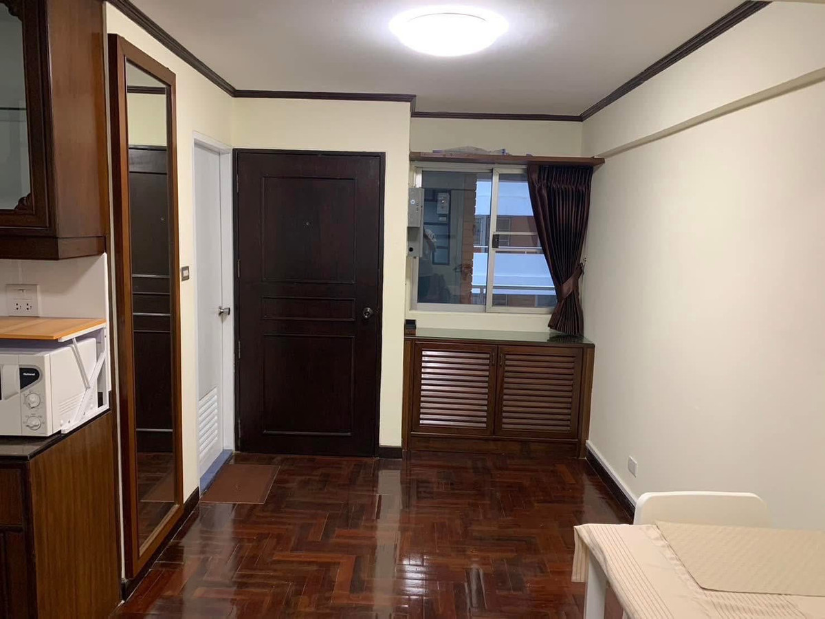 ให้เช่าคอนโดสยาม จุฬา สามย่าน : ★ Patumwan Place ★ 48 ตรม.,ชั้น 5+ (1 ห้องนอน 1 ห้องน้ำ), ★ใกล้ BTS สยาม★ใกล้ สยามและสยามพารากอน ★ สิ่งอำนวยความสะดวกมากมาย★ เครื่องใช้ไฟฟ้าครบครัน★ 