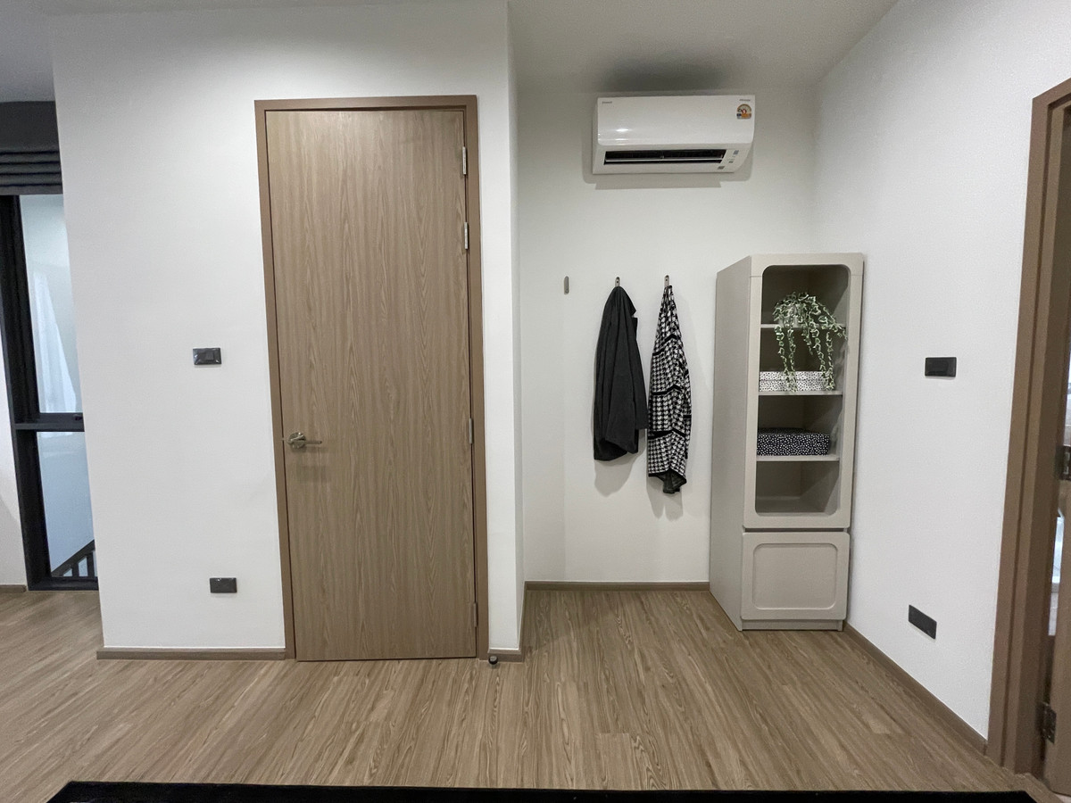 ขายทาวน์โฮมลาดพร้าว101 แฮปปี้แลนด์ : ขาย THER ลาดพร้าว 93 ทาวน์โฮม Luxury 3.5 ชั้น ใกล้รถไฟฟ้าเพียง 650 ม. โดดเด่น ฟังก์ชันครบ พร้อม Double Volume สูงโปร่ง และส่วนกลางระดับโรงแรม 5 ดาว