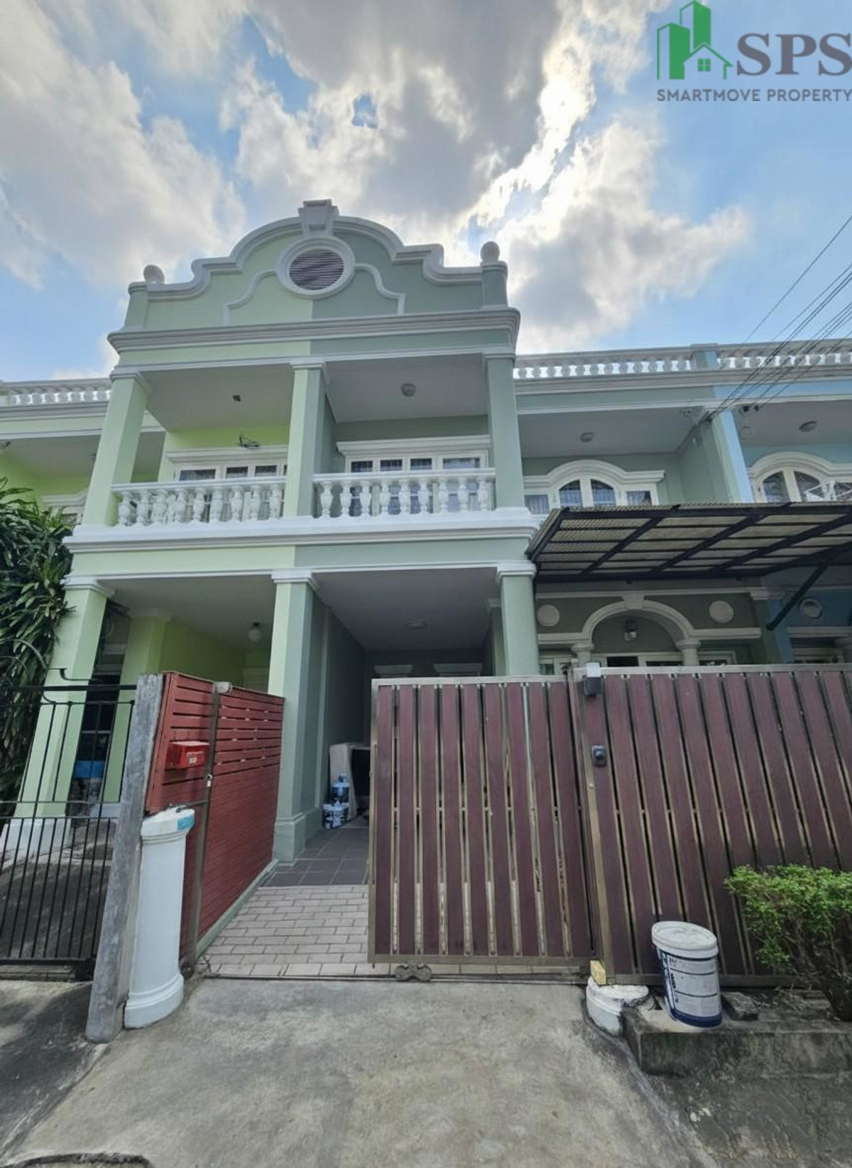 ให้เช่าทาวน์โฮมอ่อนนุช อุดมสุข : Townhouse for rent near Lotus Sukhumvit 50 ทาวน์เฮ้าส์ ให้เช่า อยู่ใกล้โลตัส สุขุมวิท 50 (SPSJP119)