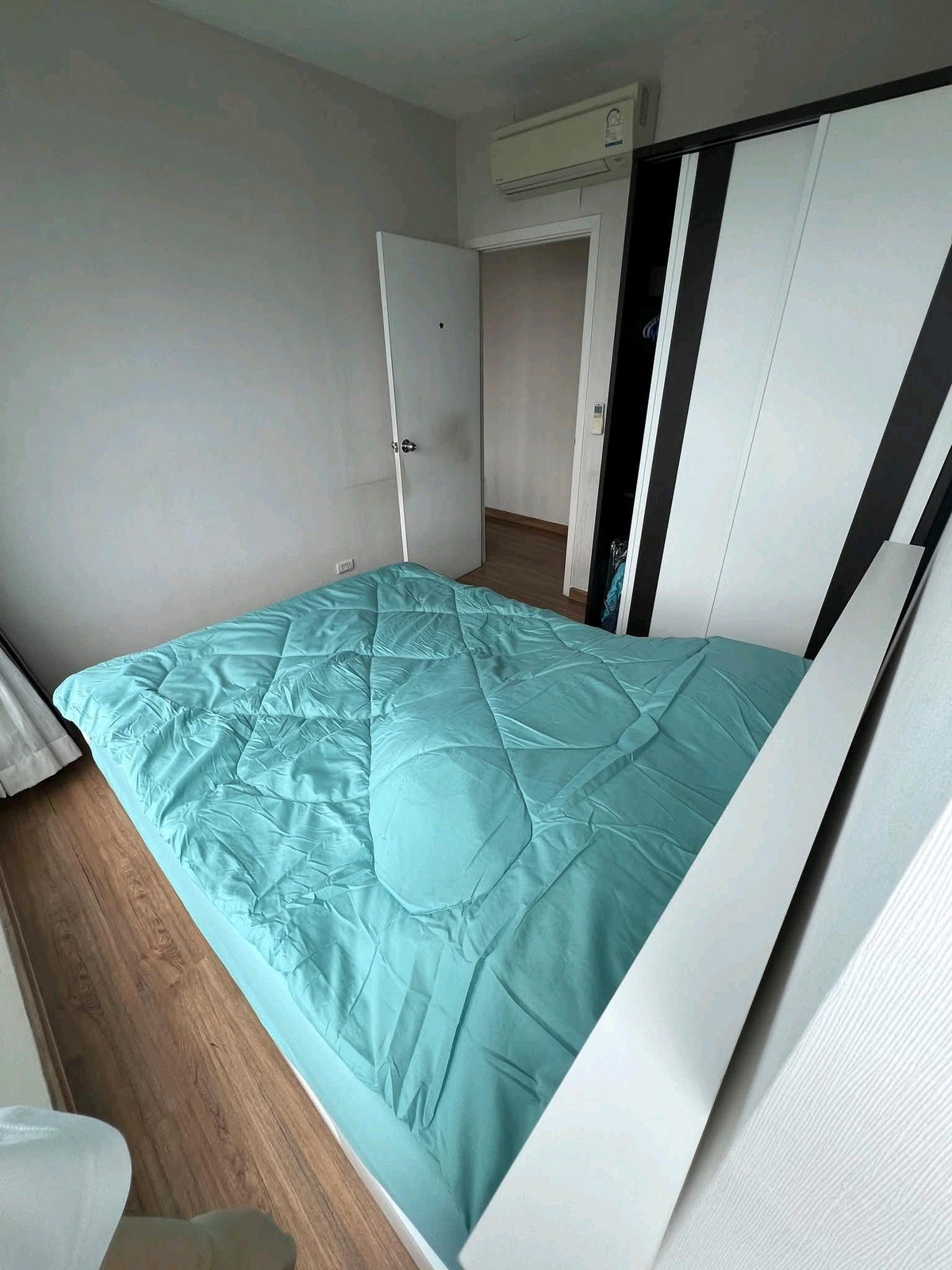 For RentCondoPinklao, Charansanitwong : ✨ High floor luxury condo The view of the Chao Phraya River is mesmerizingly beautiful and has a resort feel!