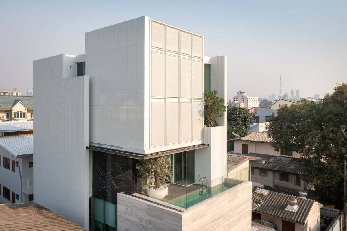 For SaleHome OfficeSapankwai,Jatujak : 🔥For Sale | 5-Storey Home Office with Lift & Private Pool | 450+ sqm | Ari-Saphan Khwai | Modern Luxury| Nearly New (Less Than 3 Years) | Inthamara