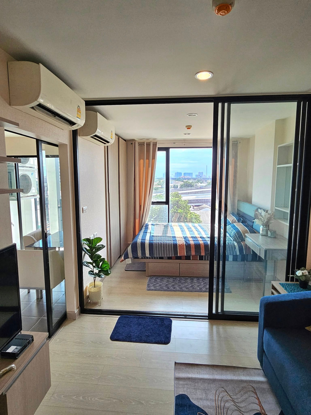 For SaleCondoOnnut, Udomsuk : Want to sell very urgently! The Niche Mono Sukhumvit 50, new room, never lived in, open view, from 2.69 million reduced to only 2.45 million.