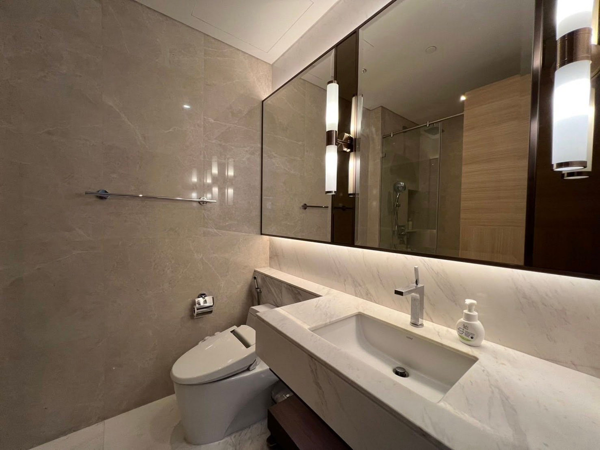 For RentCondoWitthayu, Chidlom, Langsuan, Ploenchit : ✨ For rent Sindhorn Residence (BTS Chilom )✨