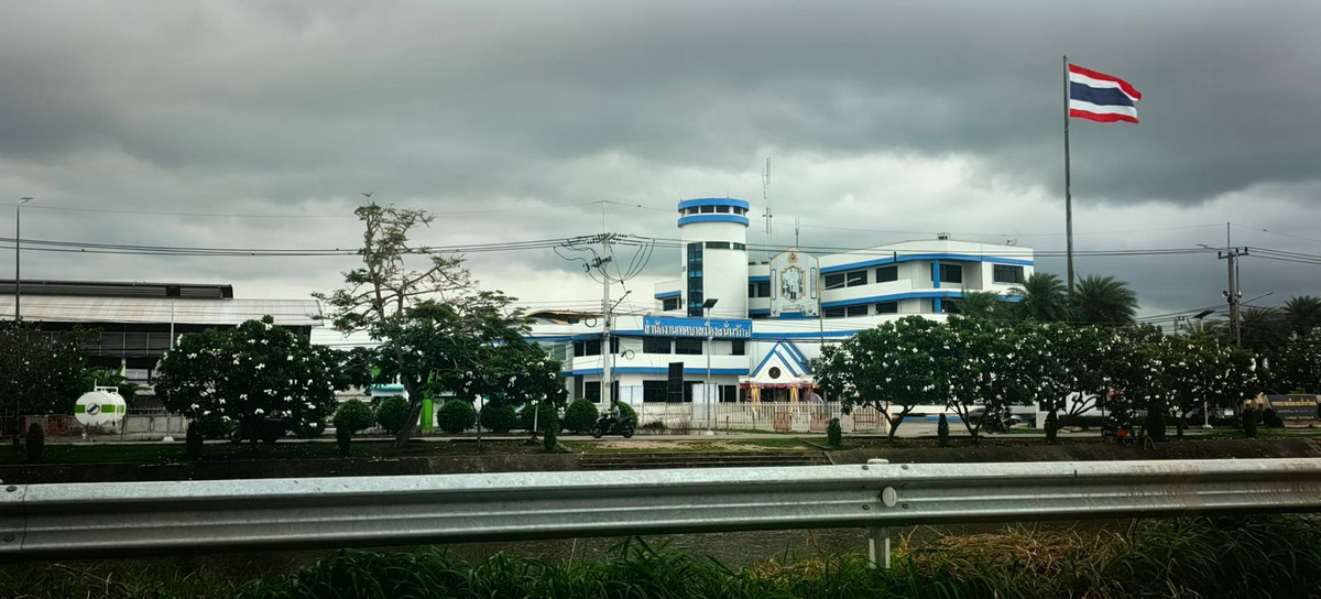 ขายที่ดินปทุมธานี รังสิต ธรรมศาสตร์ : ขายด่วน ✨ ที่ดินใกล้เทศบาลเมืองสนั่นรักษ์ ใกล้ชุมชนน และ ถนน 8 เลนสายรังสิต-นครนายก เพียงไร่ละ 1.2 ล้านบาท