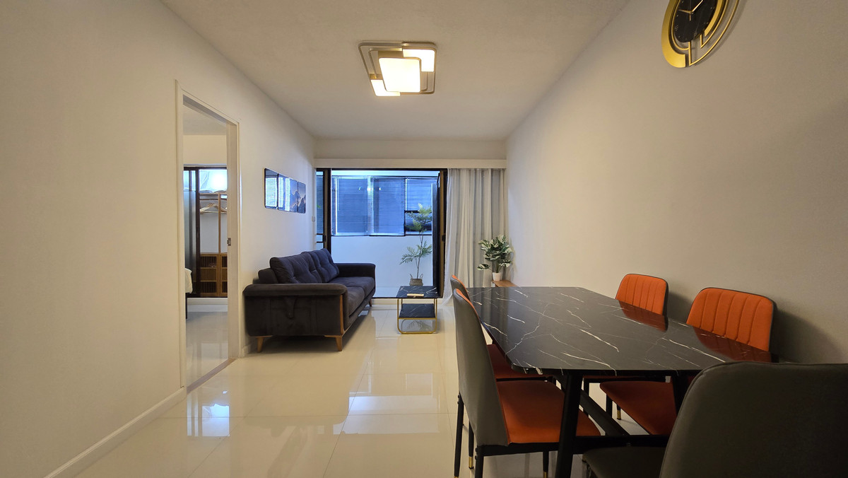 คอนโดรัชดา ห้วยขวาง : ขายและให้เช่า ห้องใหม่ วิวสระ เพียงเดิน 5 นาทีจาก MRT ศูนย์วัฒนธรรม 