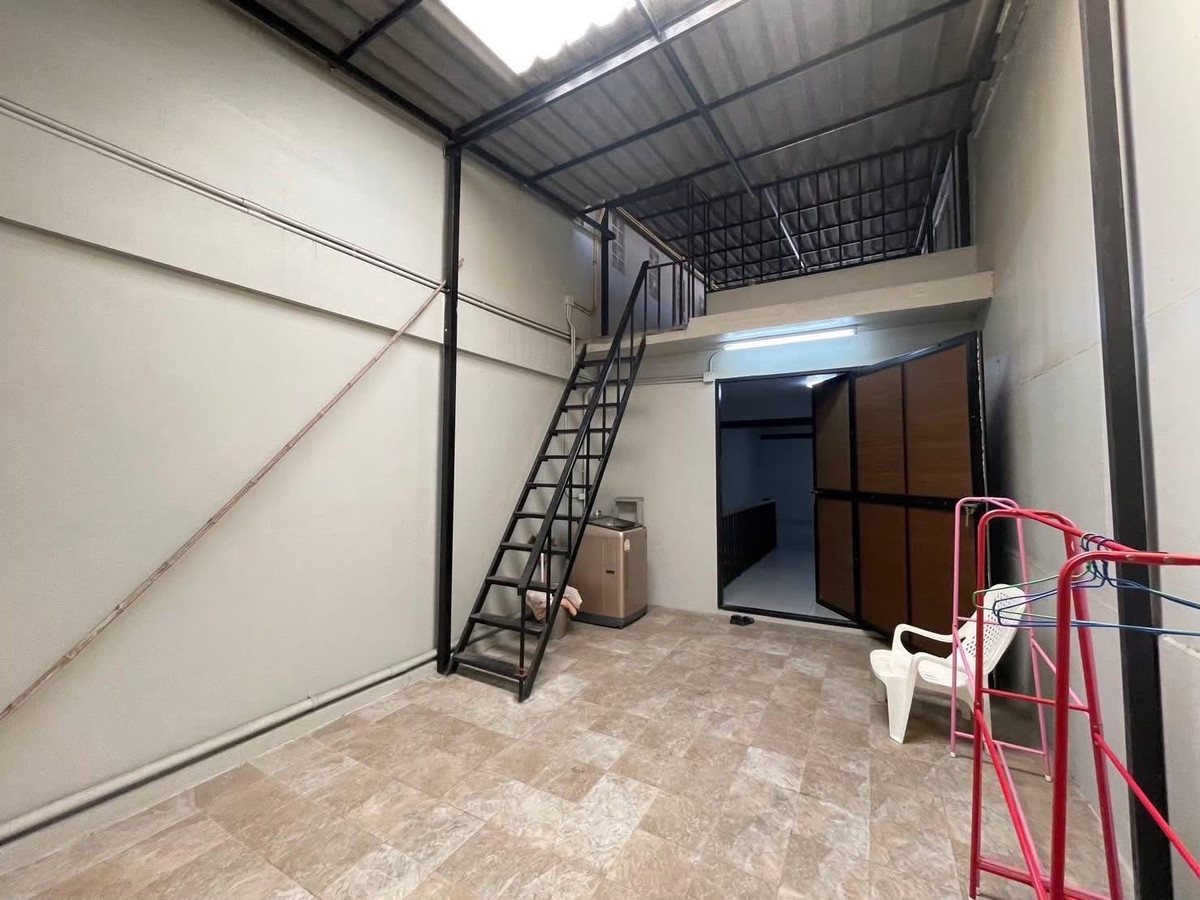 For RentTownhomeSathorn, Narathiwat : House for rent, 4 storey building + rooftop, Chong Nonsi, fully furnished, near Central Rama 3, only 3 minutes.