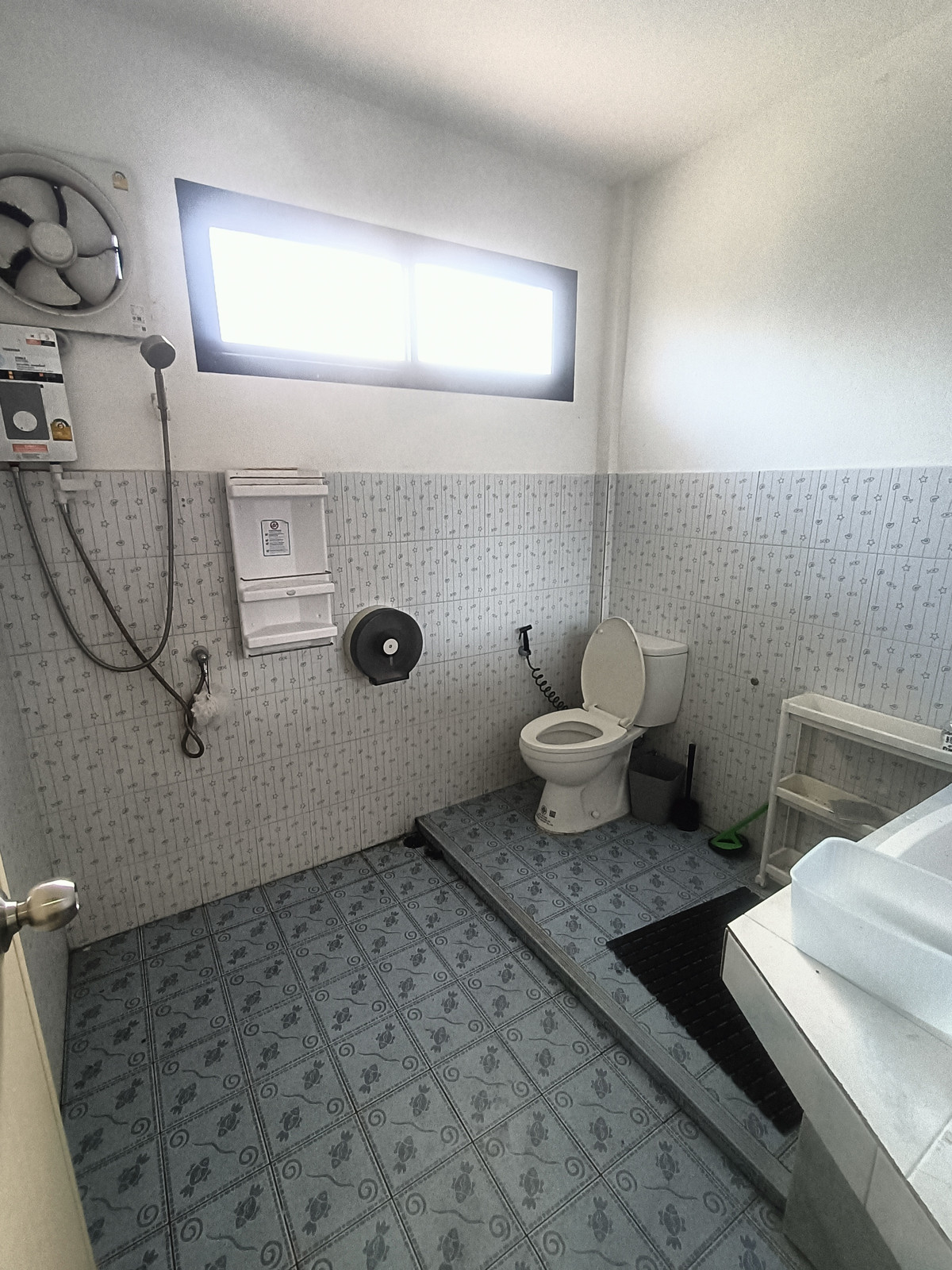 Shop HouseBang kae, Phetkasem : For sale/rent, 3-story commercial building, Phetkasem 38, next to Siam University.