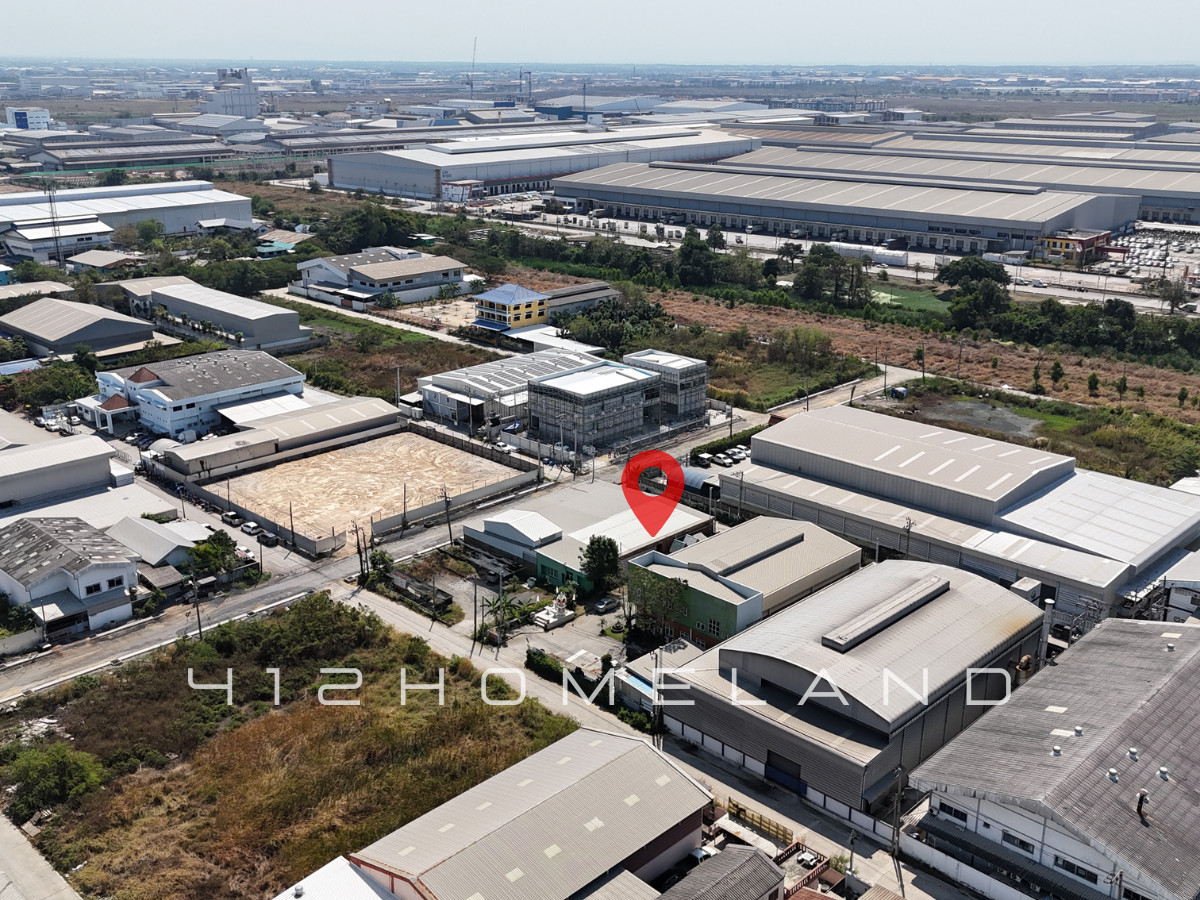 For SaleFactorySamut Prakan,Samrong : Warehouse-factory for sale, 1,500 sq m, area 1-3-49 rai, next to the road on 3 sides, purple layout, water and electricity ready. Large vehicles can enter Bang Sao Thong, Samut Prakan.