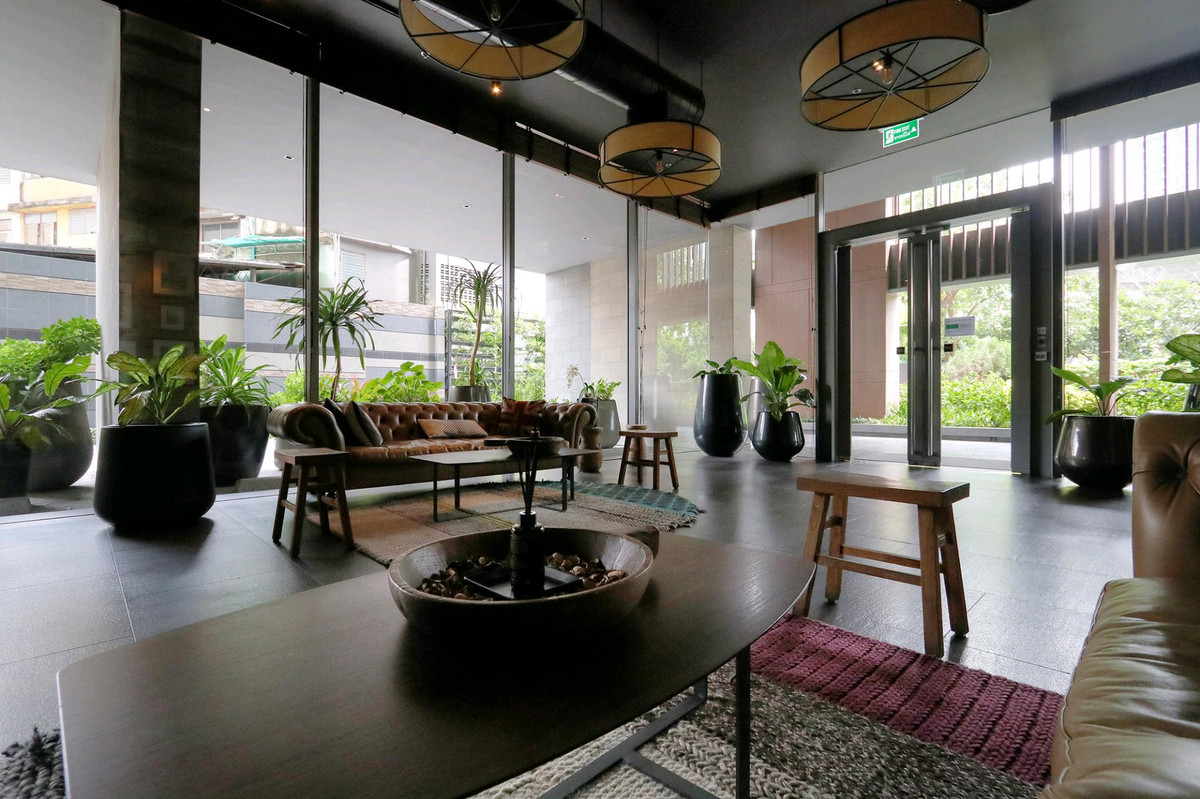 ให้เช่าคอนโดสุขุมวิท อโศก ทองหล่อ : 🔥ให้เช่าด่วน🔥เดอะ ลอฟท์ เอกมัย ห้องกว้าง 2 ห้องนอน ตกแต่งสวย เฟอร์นิเจอร์ครบพร้อมเข้าอยู่ ใกล้ BTS เอกมัย