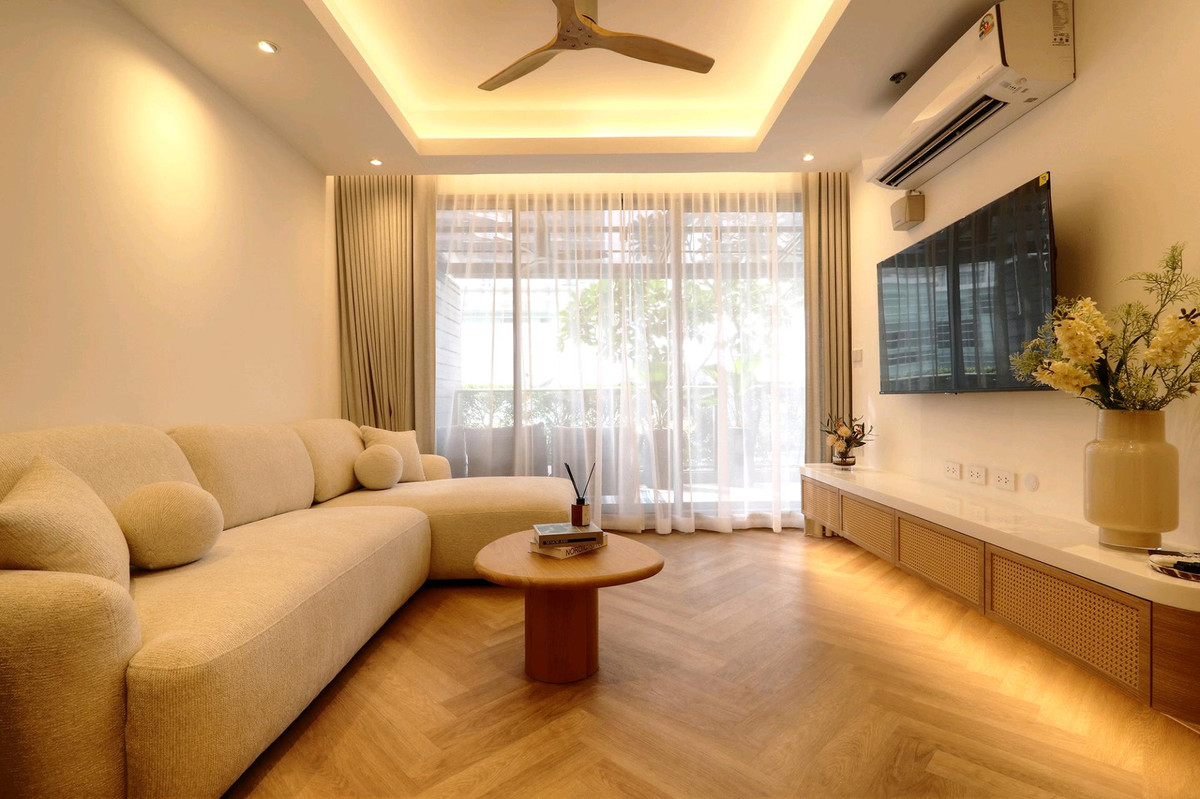 ให้เช่าคอนโดสุขุมวิท อโศก ทองหล่อ : 🔥ให้เช่าด่วน🔥เดอะ ลอฟท์ เอกมัย ห้องกว้าง 2 ห้องนอน ตกแต่งสวย เฟอร์นิเจอร์ครบพร้อมเข้าอยู่ ใกล้ BTS เอกมัย