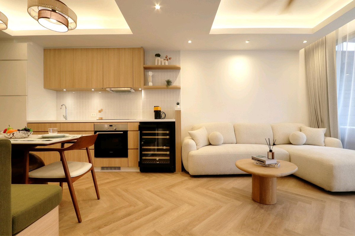 ให้เช่าคอนโดสุขุมวิท อโศก ทองหล่อ : 🔥ให้เช่าด่วน🔥เดอะ ลอฟท์ เอกมัย ห้องกว้าง 2 ห้องนอน ตกแต่งสวย เฟอร์นิเจอร์ครบพร้อมเข้าอยู่ ใกล้ BTS เอกมัย