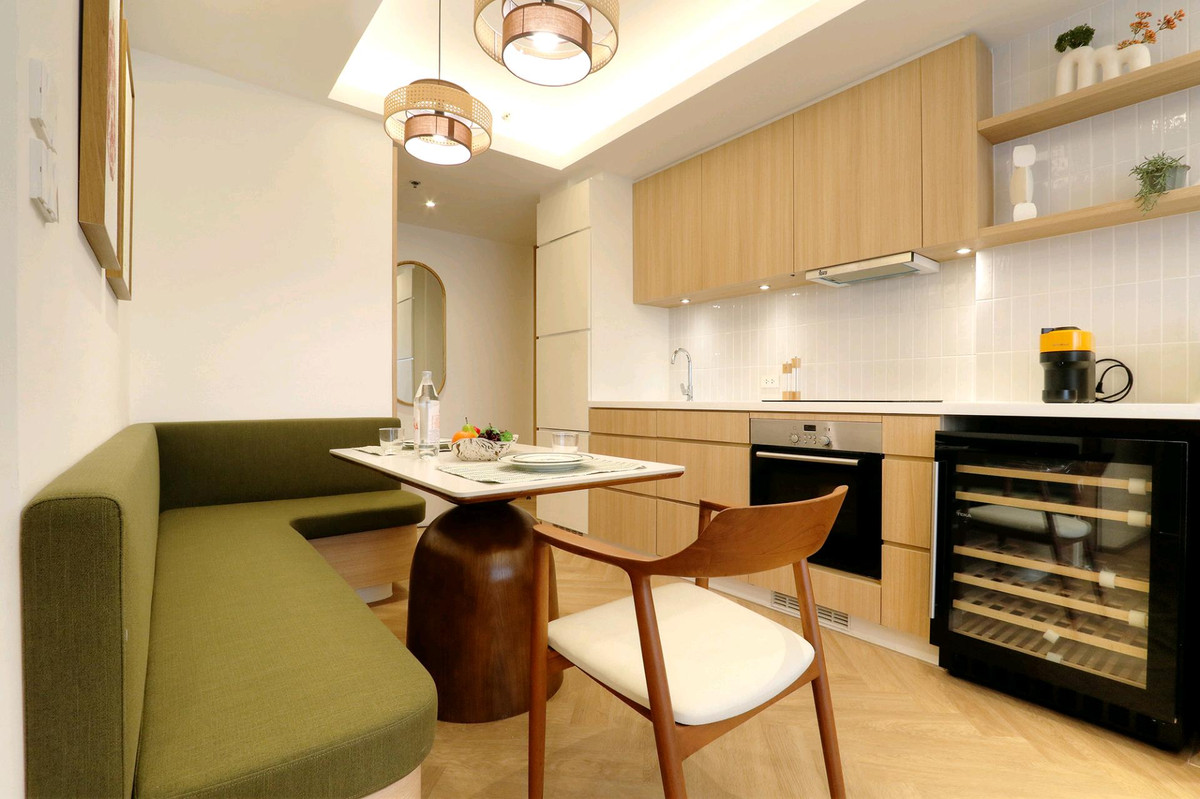 ให้เช่าคอนโดสุขุมวิท อโศก ทองหล่อ : 🔥ให้เช่าด่วน🔥เดอะ ลอฟท์ เอกมัย ห้องกว้าง 2 ห้องนอน ตกแต่งสวย เฟอร์นิเจอร์ครบพร้อมเข้าอยู่ ใกล้ BTS เอกมัย